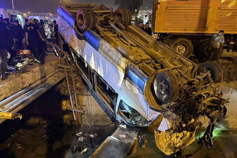 Türkiyədə ağır yol qəzası olub, xəsarət alanlar var