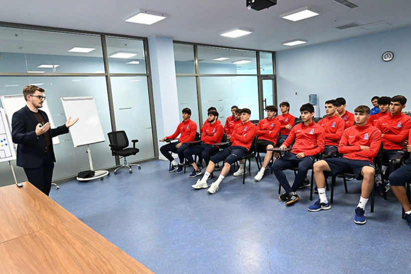 Azərbaycanın U-19 millisi üçün maarifləndirici sessiya təşkil olunub