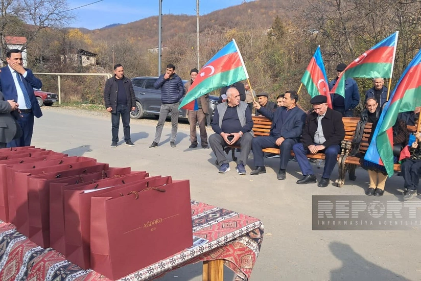 Növbəti köç karvanı Vəngli kəndinə çatıb, açarlar təqdim edilib - YENİLƏNİB