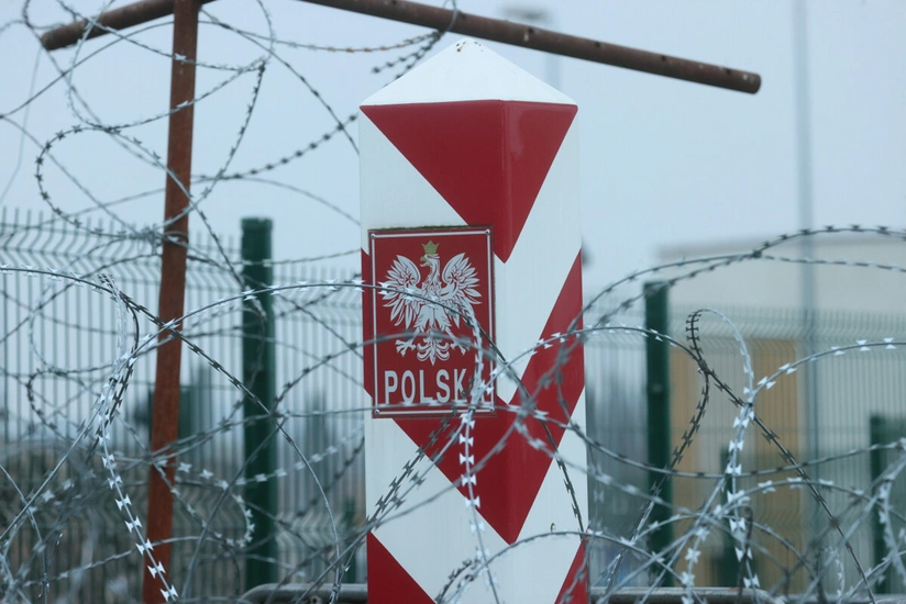 Польша начала строить второй забор на границе с Беларусью