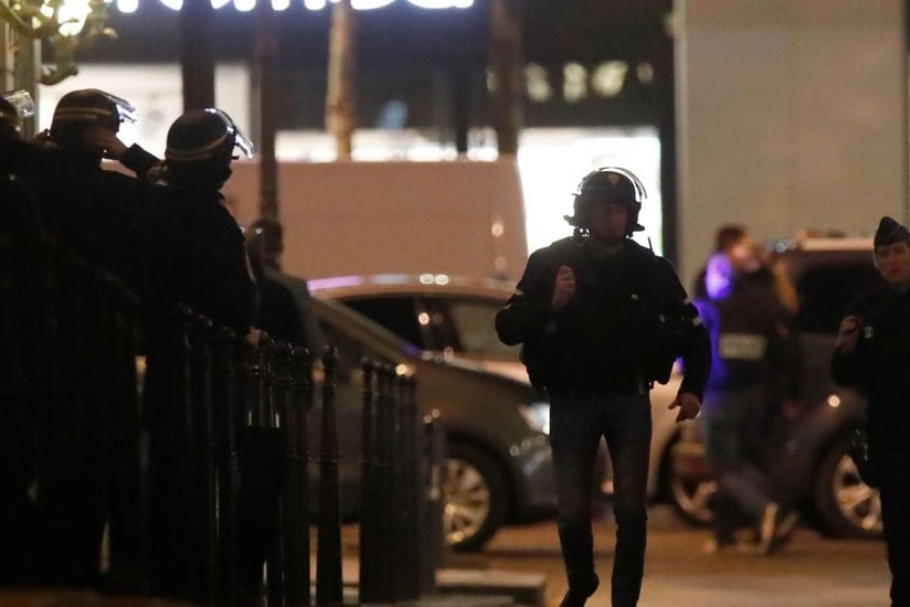 В Париже полиция ранила вооруженного мужчину на ж/д вокзале - ОБНОВЛЕНО