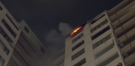 Bakıda yaşayış binasındakı yanğında zəhərlənən iki nəfər Kliniki Tibbi Mərkəzə yerləşdirilib - YENİLƏNİB