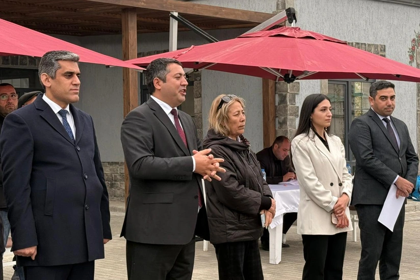 Növbəti köç karvanı Zəngilanın Məmmədbəyli kəndinə çatıb, açarlar təqdim edilib - YENİLƏNİB