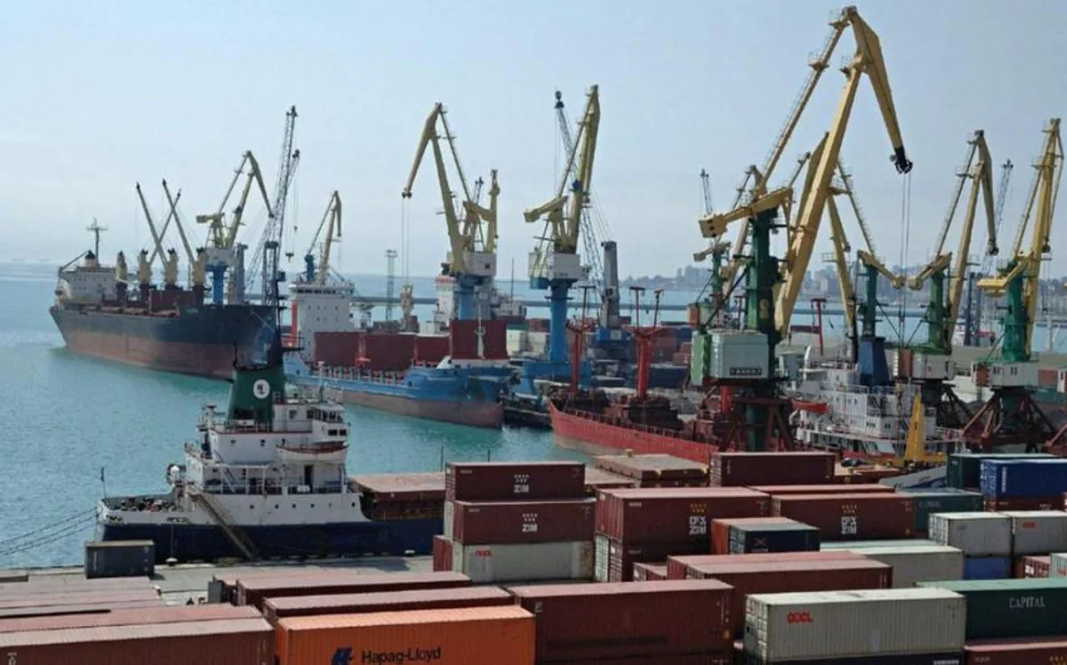 Azərbaycanda dəniz nəqliyyatı ilə yük daşımaları 8 %-ə yaxın artıb