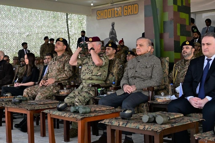 Вугар Мустафаев наблюдал за военными учениями в Пакистане