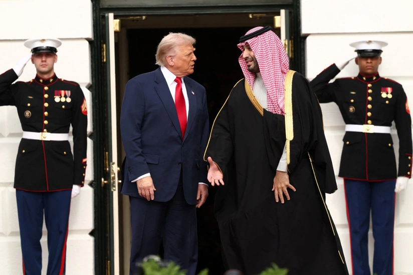 Tramp Ağ Evdə Səudiyyə Ərəbistanı vəliəhdini qəbul edir - YENİLƏNİR