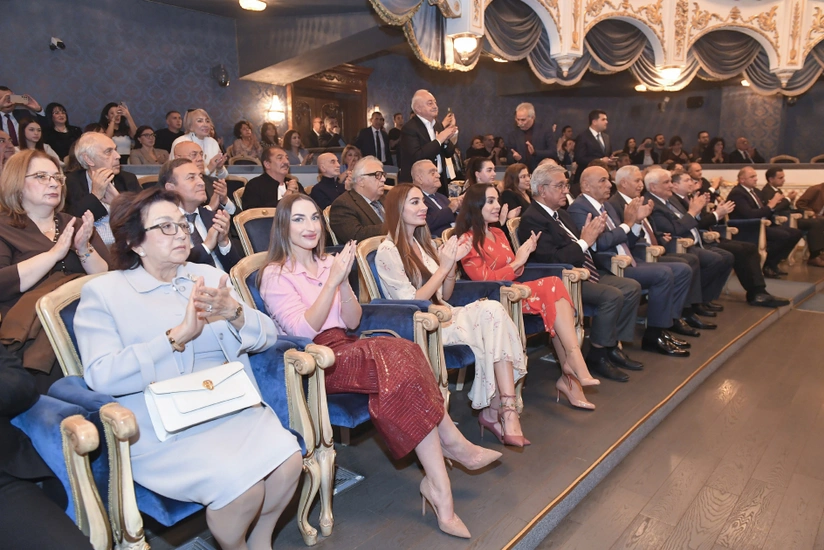 Akademik Musiqili Teatrda Gülçöhrə və Əsgər tamaşasının premyerası olub