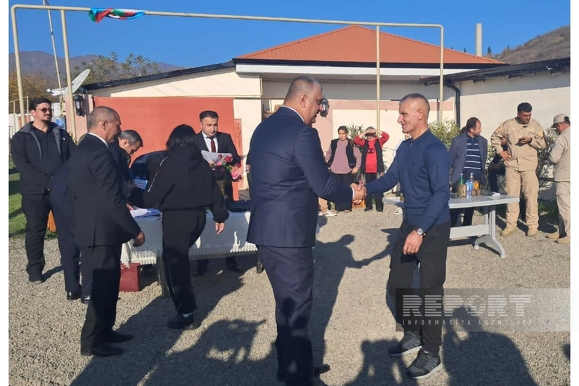 Növbəti köç karvanı Sos kəndinə çatıb, açarlar təqdim edilib – YENİLƏNİB