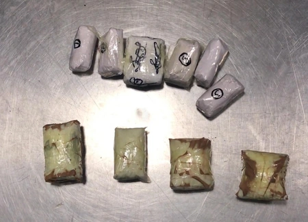 Полицейские изъяли в Баку и на Абшероне 10 кг наркотиков