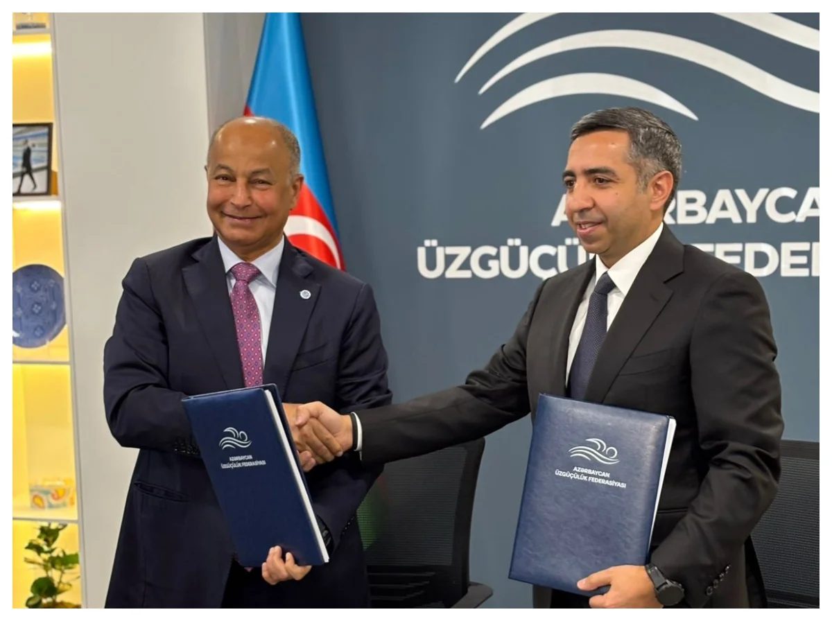 Azerbaijan signs agreement to host Swimming World Cup in Baku