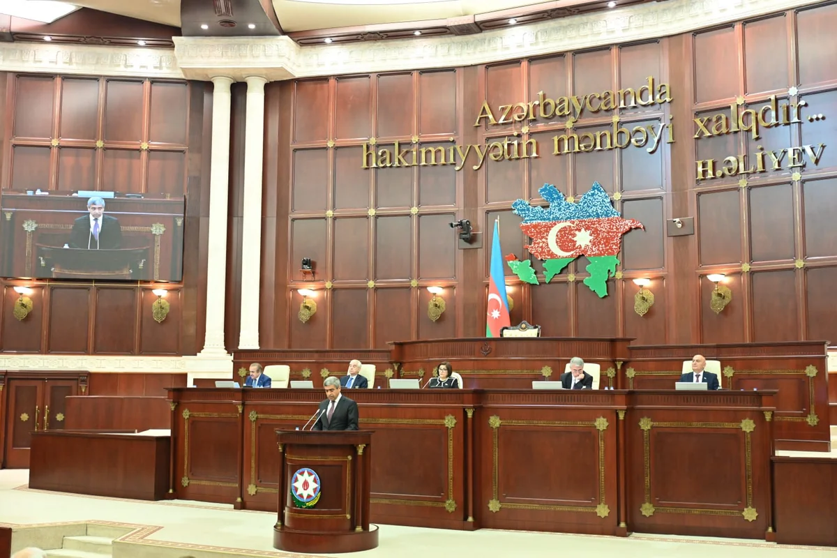 Nazir: Gələn il DSMF əhaliyə builkindən 800 milyon manat çox vəsait ödəyəcək