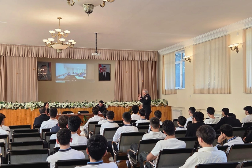 Polis Akademiyası IX–XI sinif şagirdləri ilə təbliğat-təşviqat tədbirləri keçirir