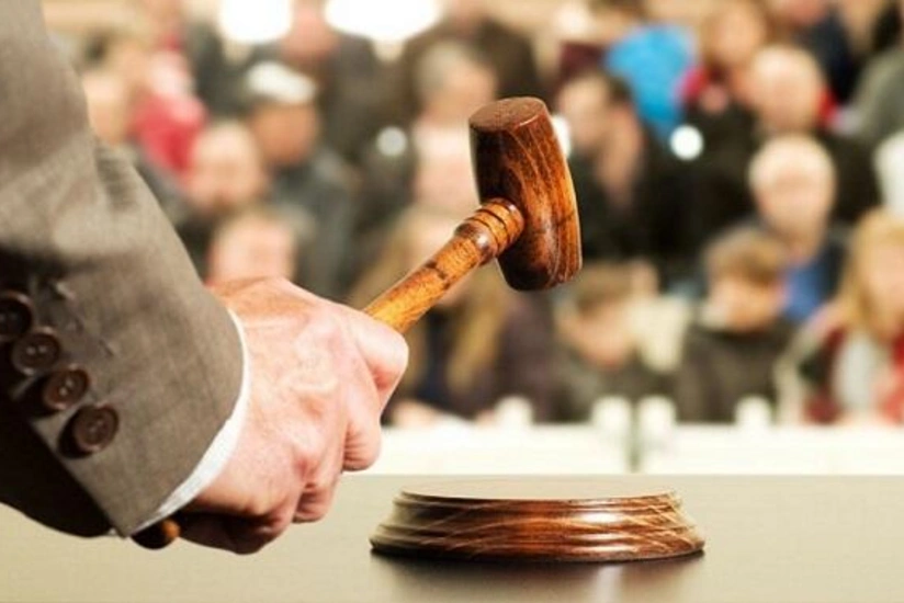 Azərbaycanda çek hərracları ilə özəlləşdirilən müəssisələrin 50 %-i işləyir