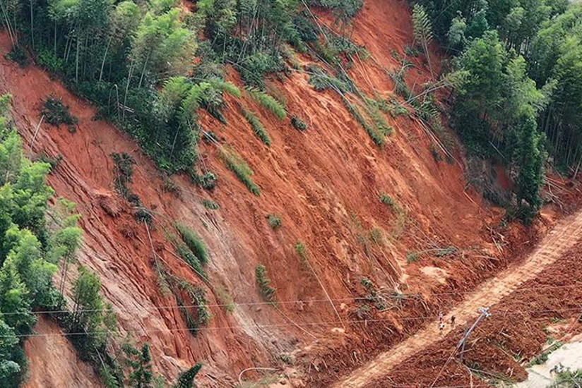 Из-за оползней в Индонезии погибли 30 человек, 40 пропали без вести
