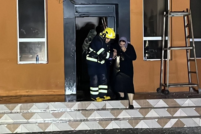 В Ясамале при пожаре в жилом доме несколько человек отравились продуктами горения - ОБНОВЛЕНО-3