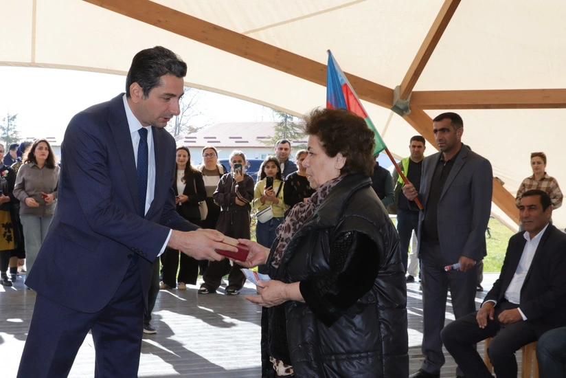 Növbəti köç karvanı Xocalı şəhərinə çatıb, açarlar təqdim olunub