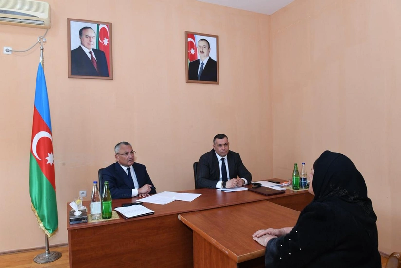 Rövşən Rzayev Biləsuvarda vətəndaşları qəbul edib