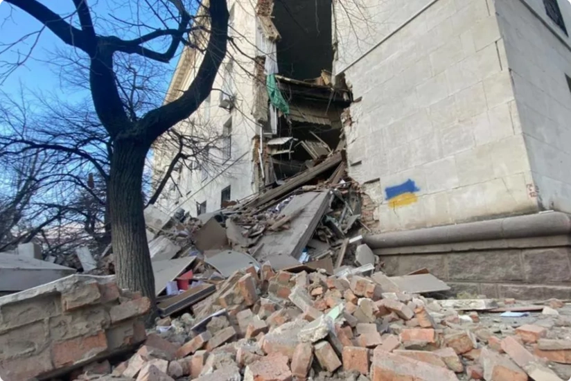 Rusiya ordusu Xersonu atəşə tutub, ölənlər var