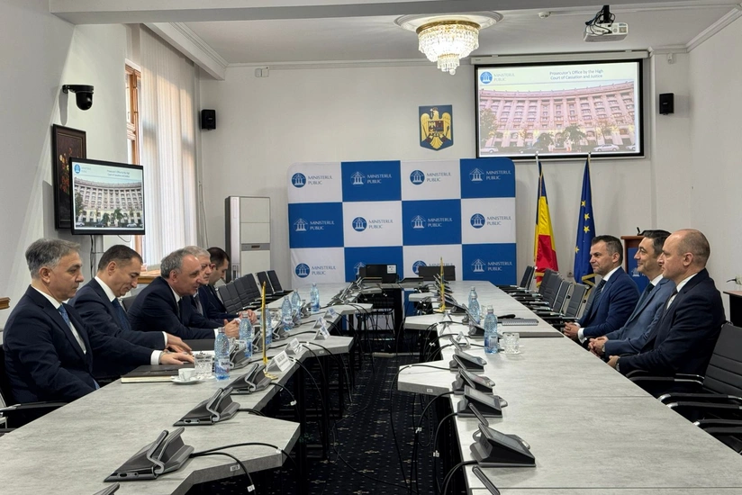 Kamran Əliyev Rumıniyanın Baş prokurorunu Azərbaycana səfərə dəvət edib