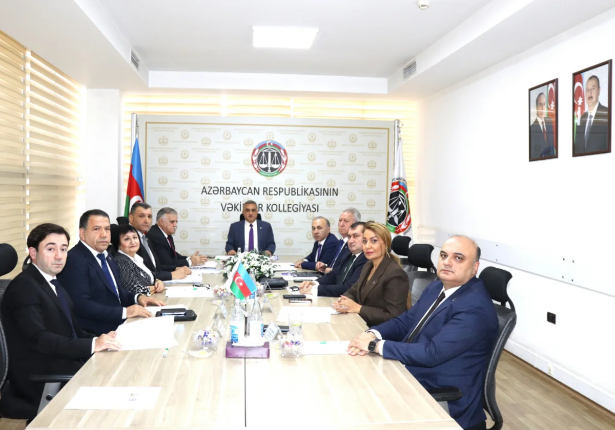 Vəkillər Kollegiyası bir vəkili üzvlükdən xaric edib