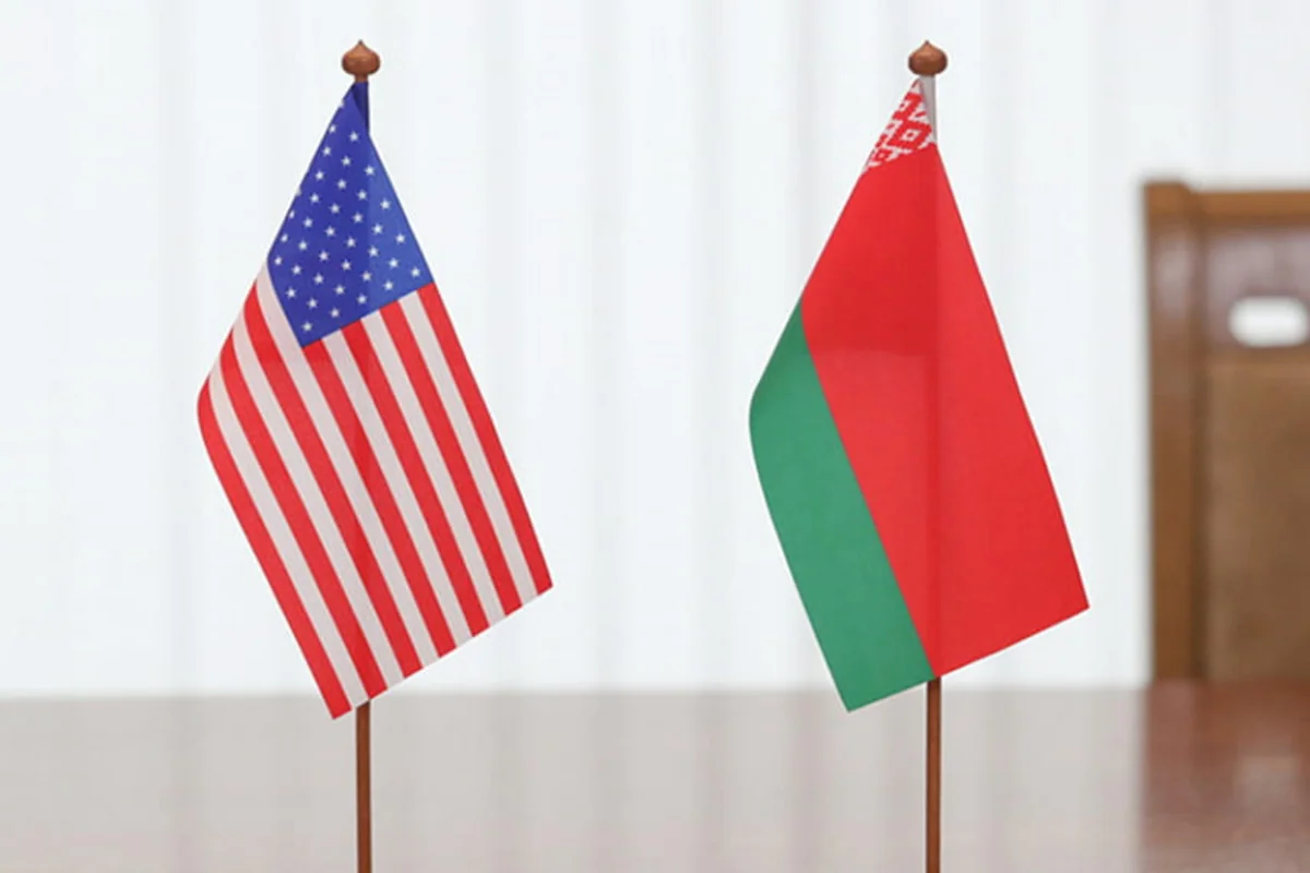 США и Беларусь обсуждают освобождение около 100 политзаключенных