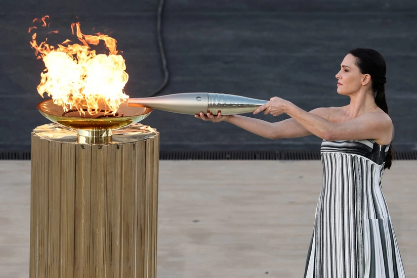 Qış Olimpiya Oyunlarının məşəli alovlandırılıb