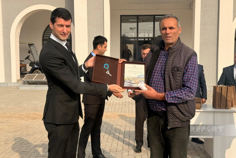 В село Хыдырлы отправилась очередная группа переселенцев