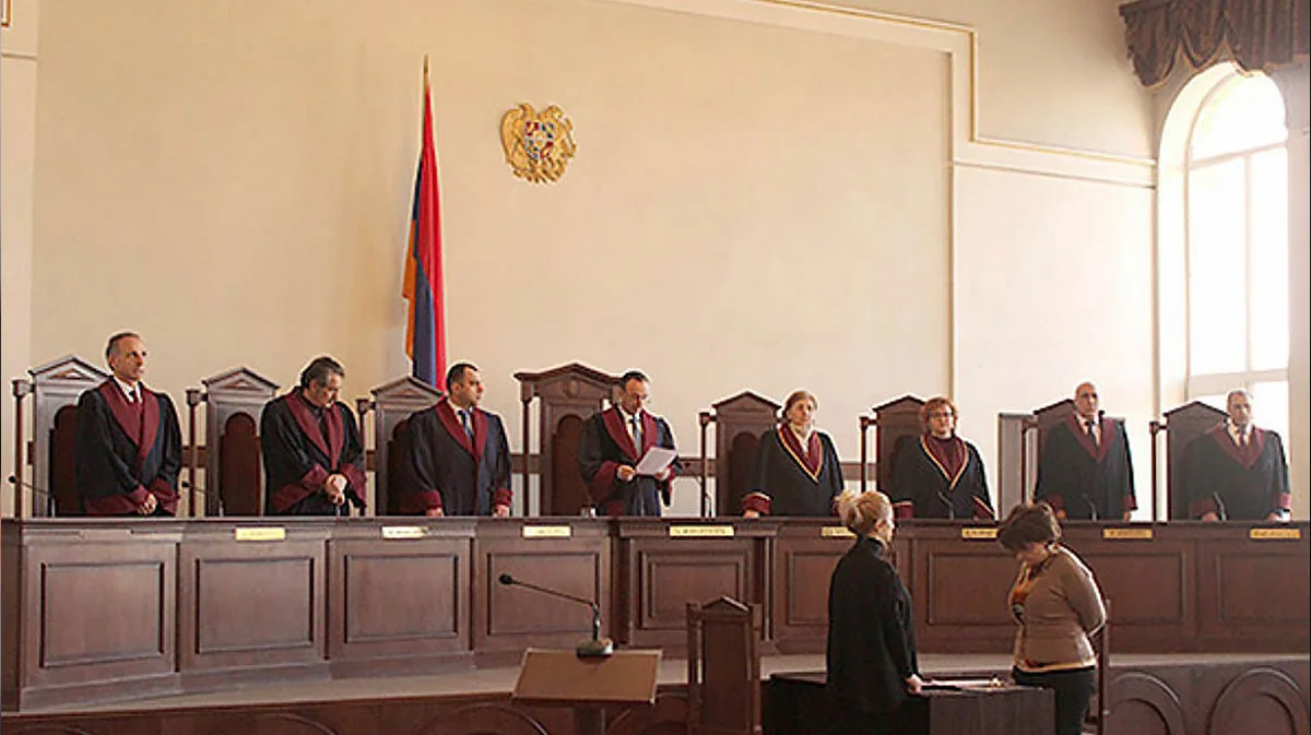 II Qareginin qardaşı və onun oğlunun həbs müddəti uzadılıb