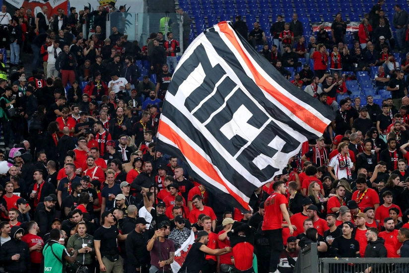 Fransa klubunun azarkeşləri futbolçuları döyüblər