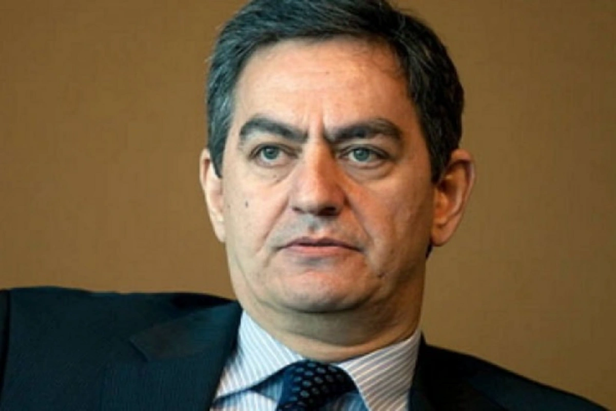 Əli Kərimli hakimiyyəti zorla ələ keçirməkdə ittiham olunur