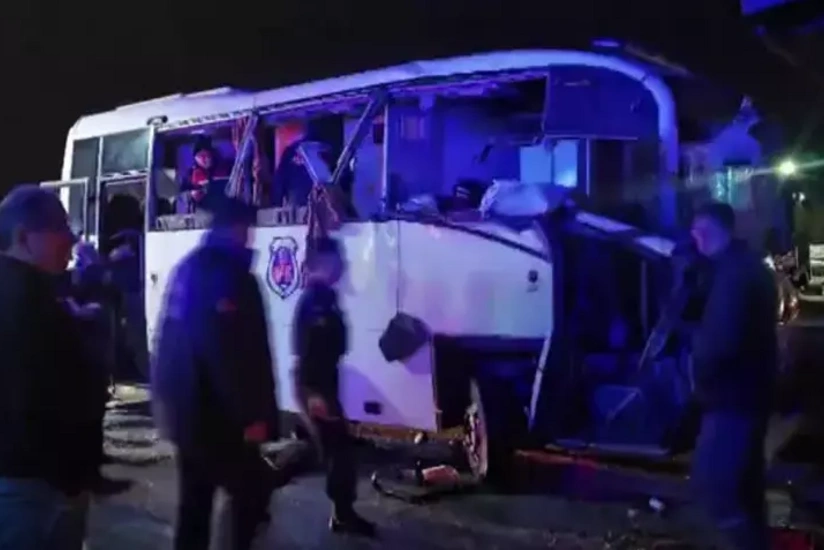 Türkiyədə ağır yol qəzasında onlarla insan xəsarət alıb