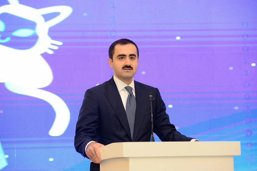 Azərbaycanda 600 min şagirdə informatikadan əlavə rəqəmsal bacarıqlar dərsi keçilir