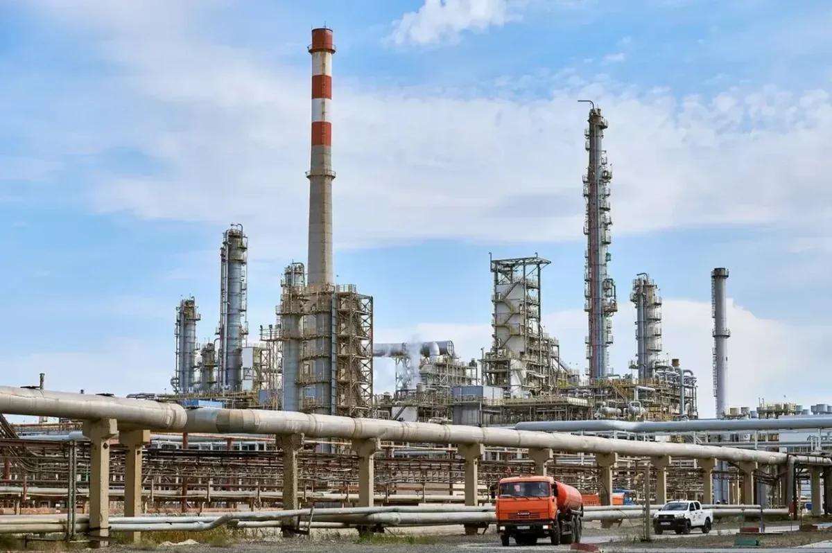 Казахстан увеличит производство нефтегазохимии до 589,7 тыс. тонн в 2025 году