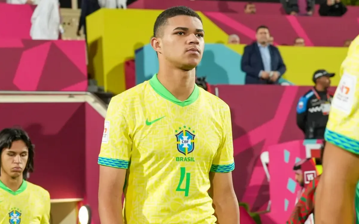 Çelsi və Mançester Yunayted Braziliya yığmasının üzvünü transfer etmək niyyətindədirlər