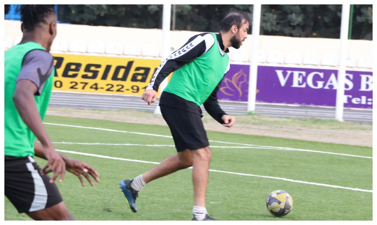 Karvan-Yevlaxın futbolçusu: Hər şey televizordan görünən kimi deyil - MÜSAHİBƏ