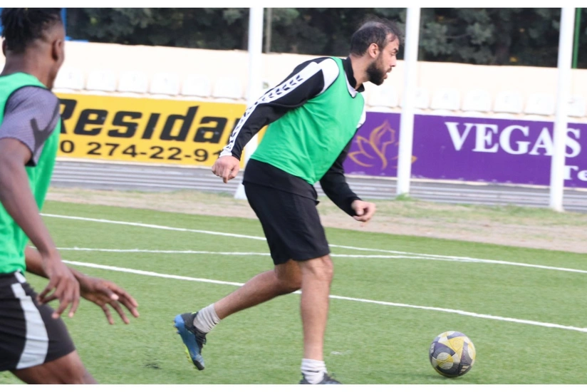 Karvan-Yevlaxın futbolçusu: Hər şey televizordan görünən kimi deyil - MÜSAHİBƏ