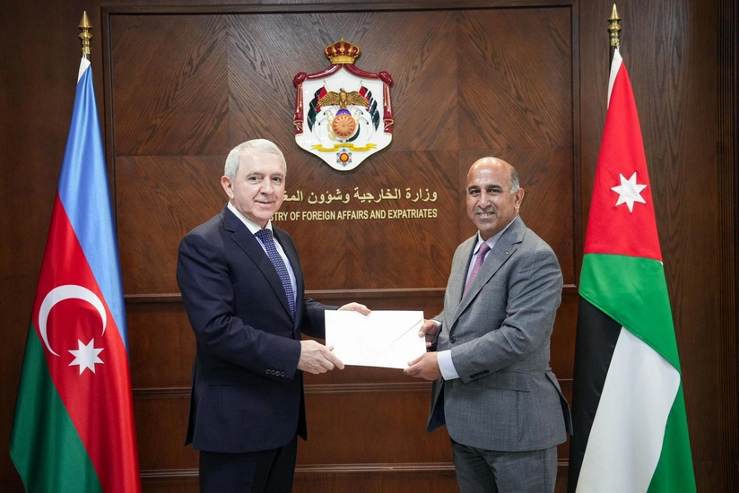 Посол Азербайджана в Аммане вручил копии верительных грамот генсеку МИД Иордании