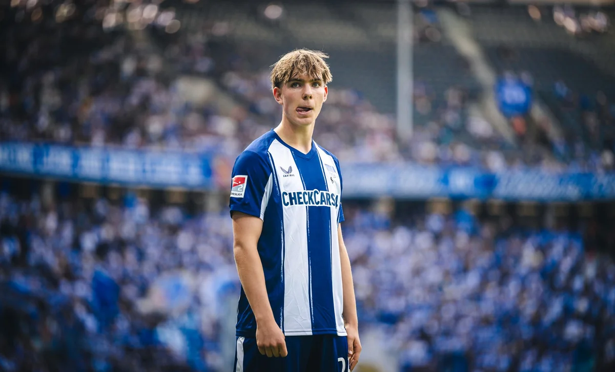 Almaniya klubunun 16 yaşlı futbolçusu Cud Bellinqemin rekordunu qırıb