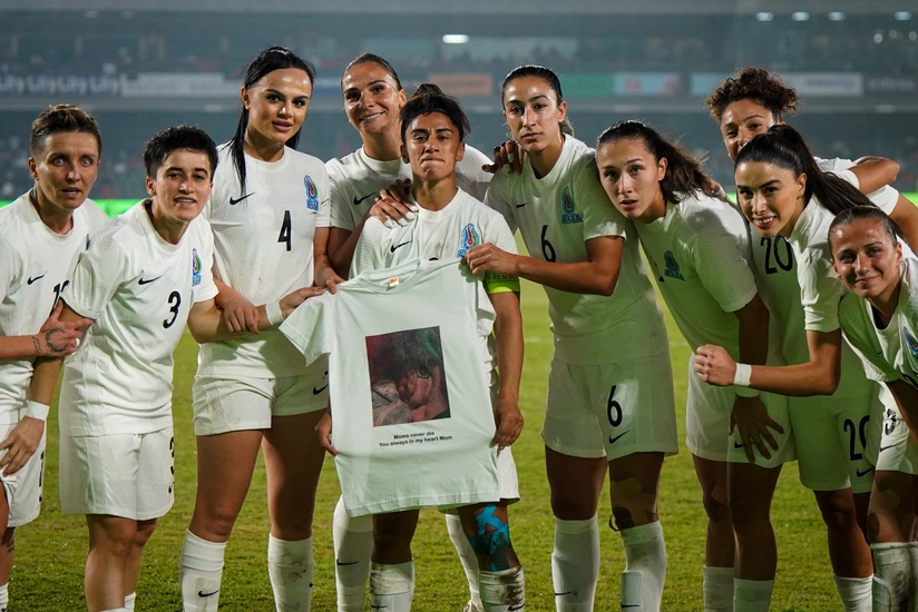 Azərbaycanlı futbolçu: Komanda yoldaşım köynəyi anamın ildönümü münasibətilə hazırlatdırmışdı