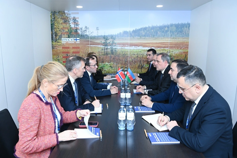 Ceyhun Bayramov norveçli həmkarını Cənubi Qafqazda yaranmış yeni reallıqlar barədə məlumatlandırıb