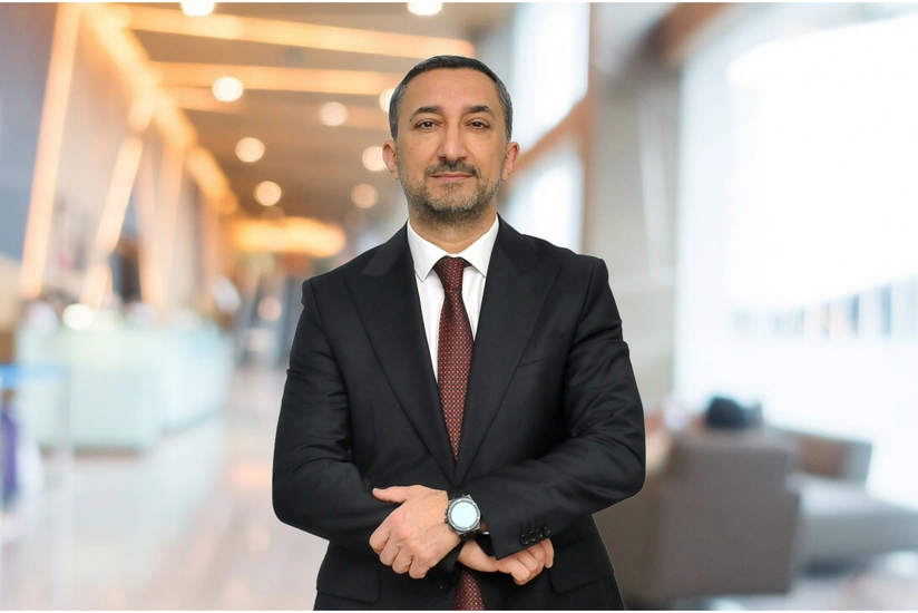 Rövşən Əmircanov: Qızılın unsiyasının qiyməti 4 500 dollara yüksələ bilər