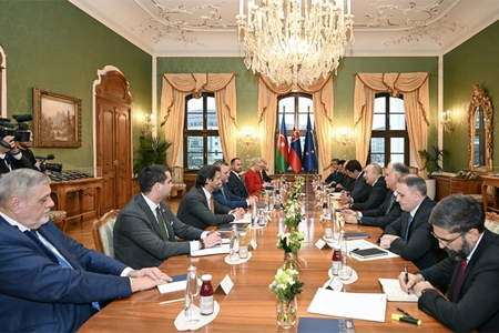 President of Azerbaijan Ilham Aliyev holds expanded meeting with President of Slovakia in Bratislava
