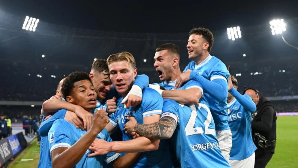 Napoli klubu 38 ildən sonra rekordunu təkrarlayıb