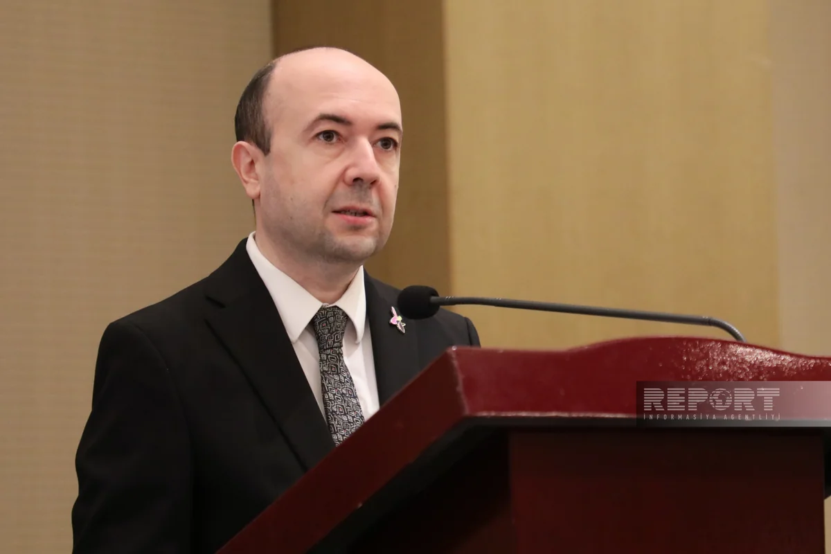 Nazir müavini Doha Forumunda Azərbaycanın yaşıl enerjiyə keçid siyasətindən danışıb