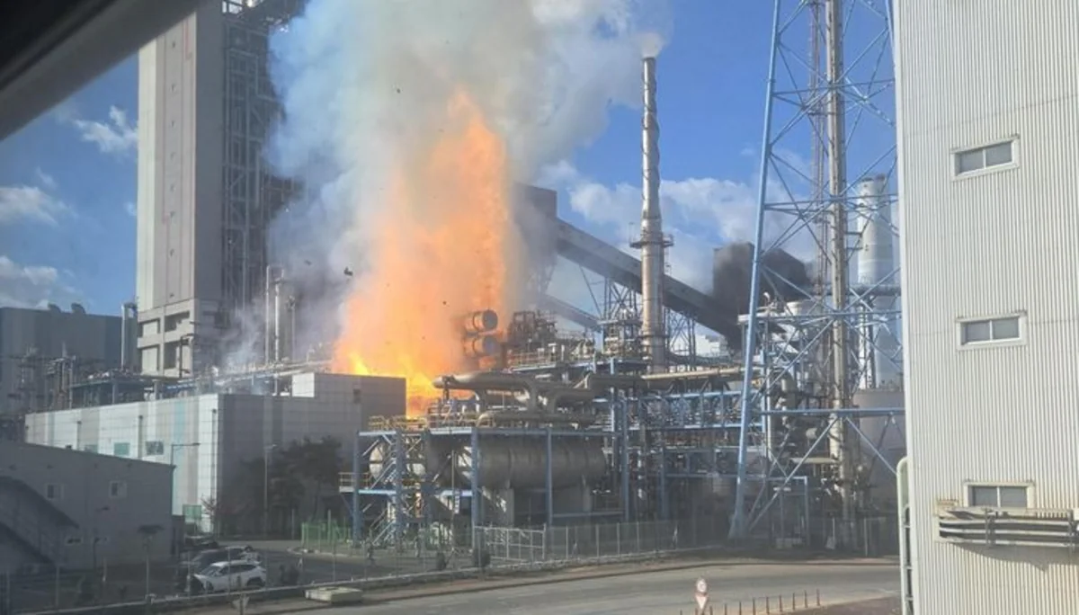 Из-за пожара на ТЭЦ в Южной Корее пострадали два человека