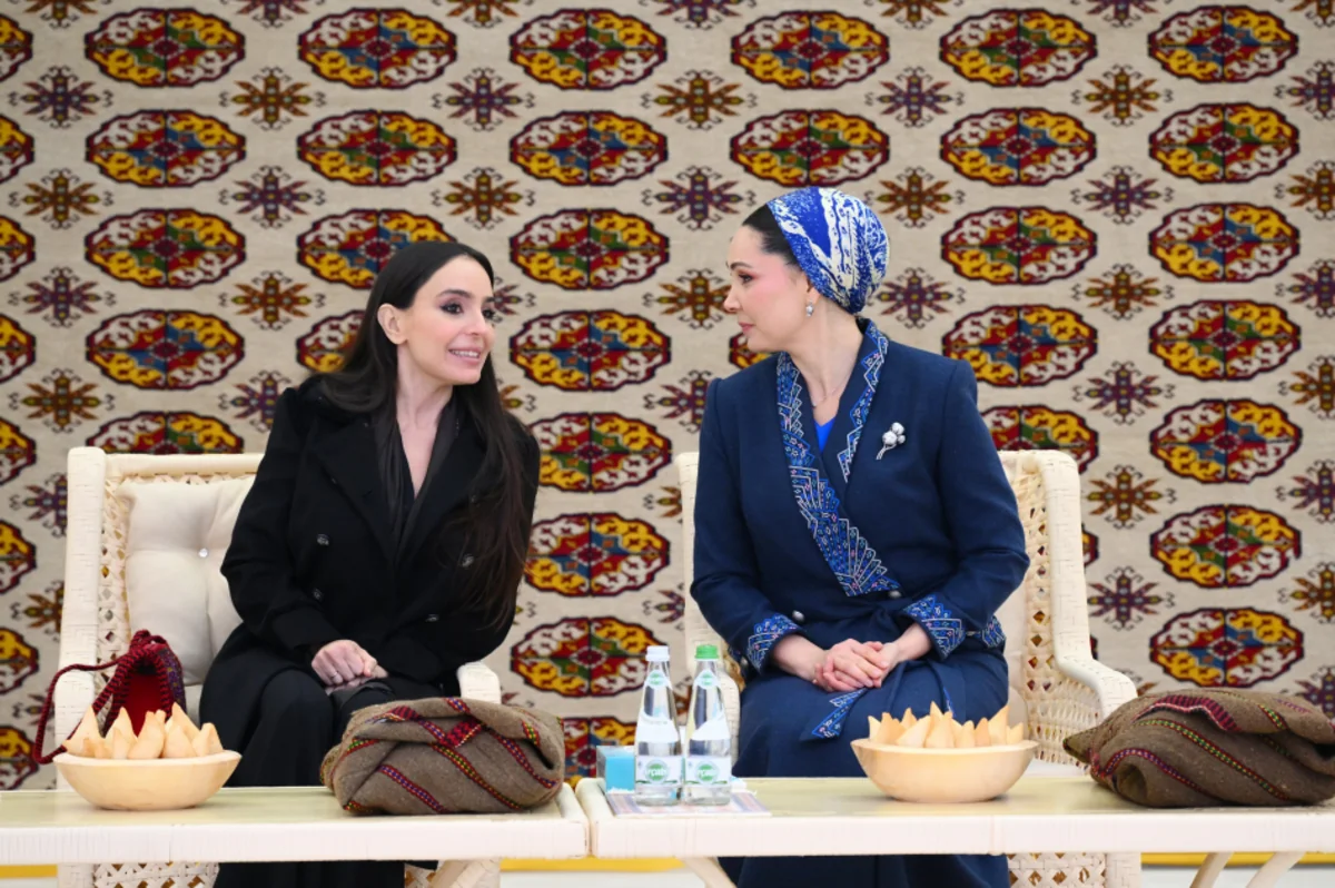 Leyla Əliyeva Türkmənistan milli mətbəxinə həsr olunan sərgidə iştirak edib