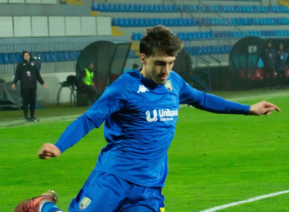 Kəpəzin futbolçusu Azərbaycan çempionatında 100-cü oyununu keçirib