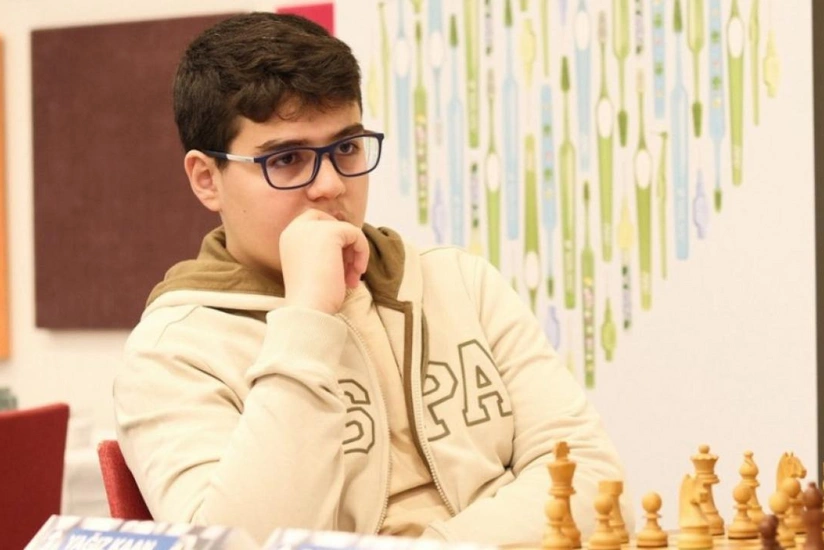 Türkiyəli şahmatçı Maqnus Karlsenin rekordunu yeniləyib