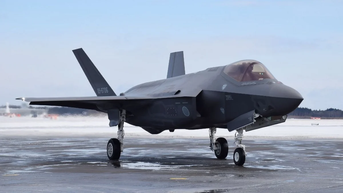 İsveçrə ABŞ-dən F-35 qırıcılarının sifarişini azaldacaq