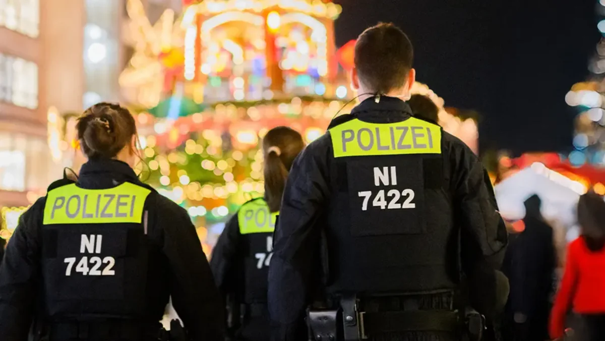 Almaniyada polis milad yarmarkasından təxminən 120 nəfəri təxliyə edib